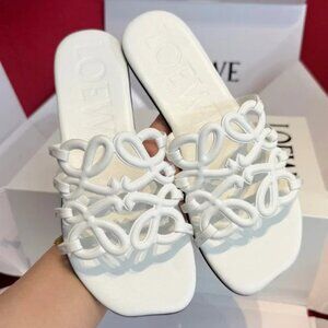 Loewe Women White leather sandals